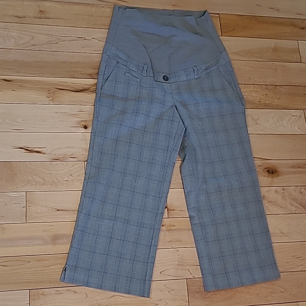 Thyme women's XS maternity capris
